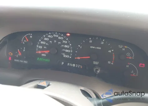 2004 Ford F-250 Lariat/Xl/Xlt z USA, uszkodzony, nr VIN 1FTNW21P44ED78777